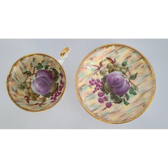 Rare Vintage OLD ROYAL Bone China Teacup & Saucer fruit orchard Gold Rimmed - Picture 5 of 8